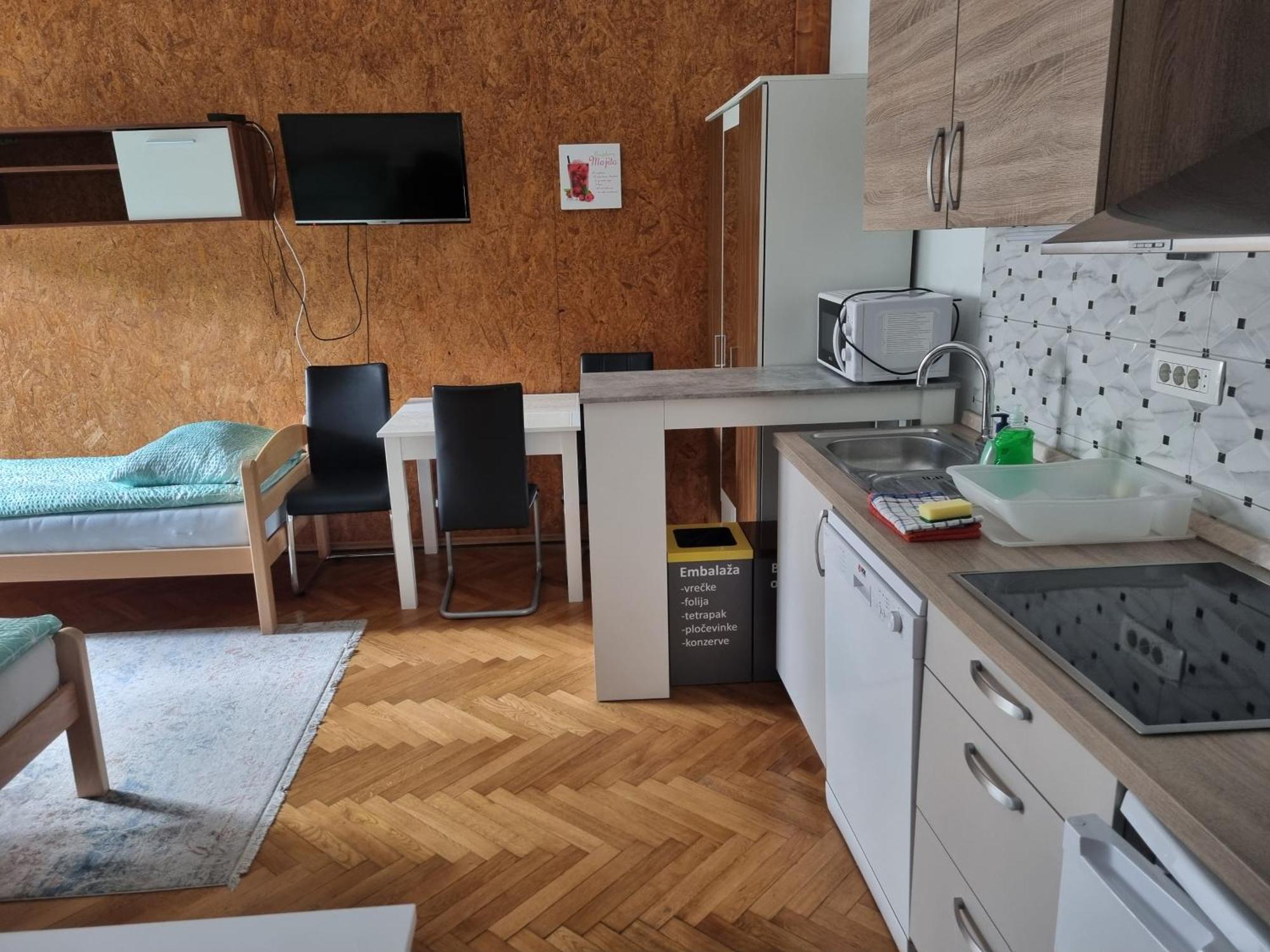 Apartments Fazarinc S Parkiriscem Celje Dış mekan fotoğraf